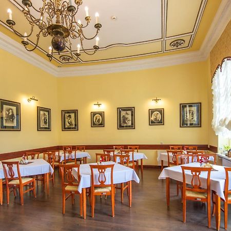 Zdroj Wojciech Aparthotel Ladek-Zdroj Luaran gambar