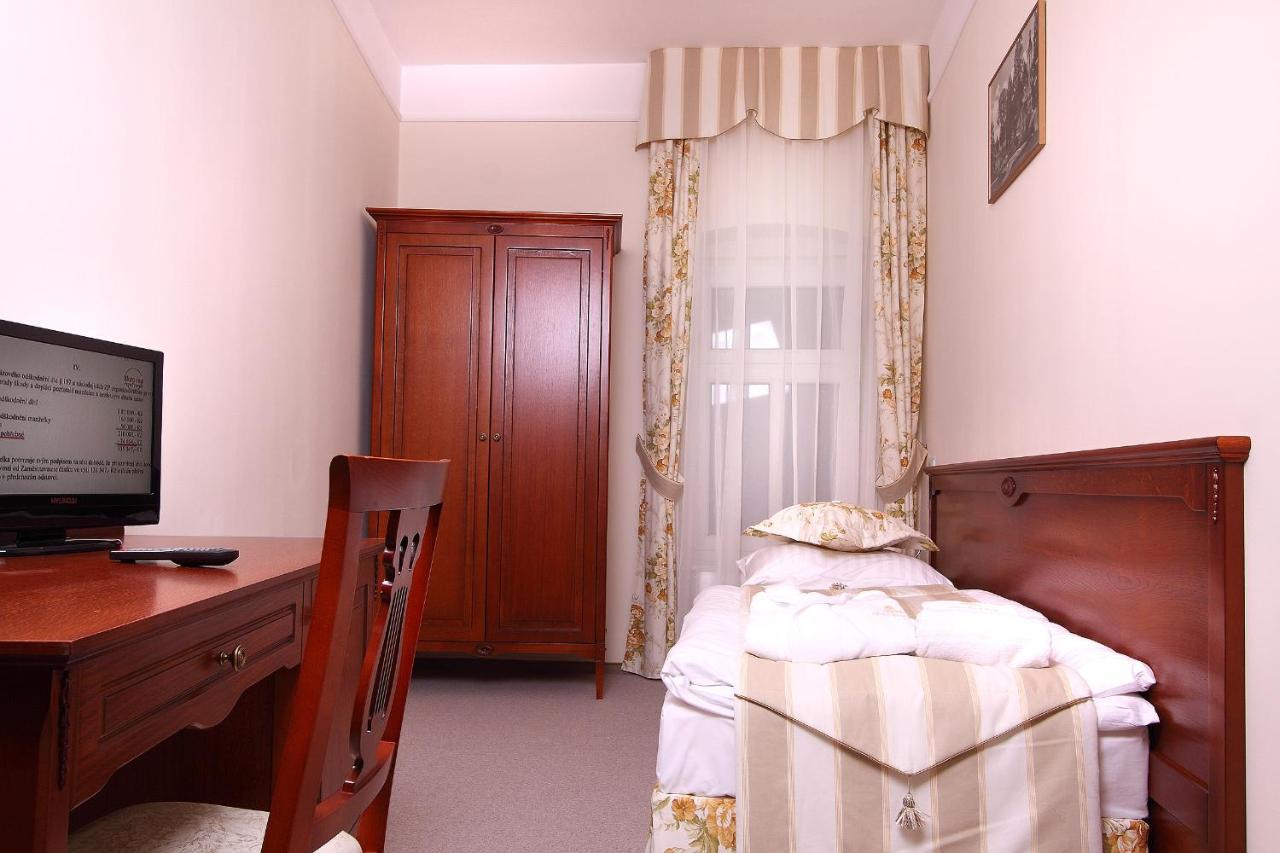 Zdroj Wojciech Aparthotel Ladek-Zdroj Luaran gambar