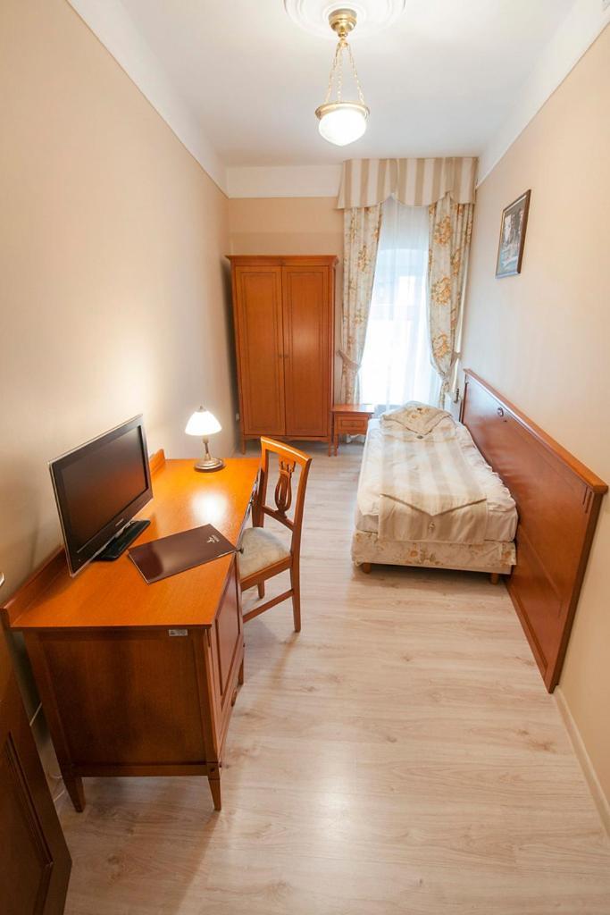 Zdroj Wojciech Aparthotel Ladek-Zdroj Luaran gambar